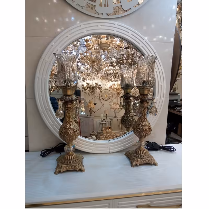 شمعدان برنجی مدل پانیذ همراه لاله درجه یک