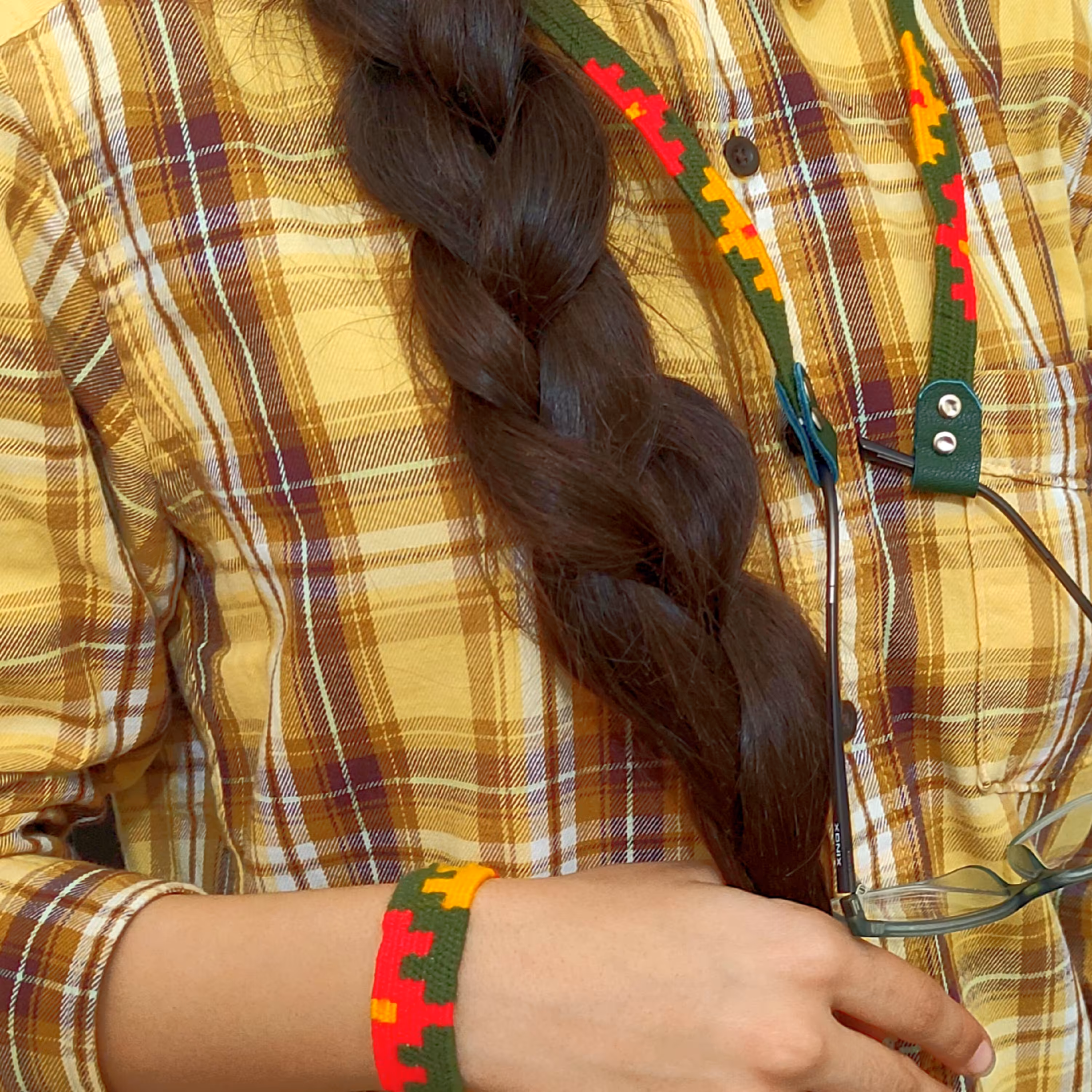 ست بند عینک و دستبند گلیمی