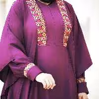 عبا بادمجونی،بنفش ترگل،  عبا جلو زیپ مخفی داره، آستین داره، قسمت آستینو جلو خرجکار داره، 