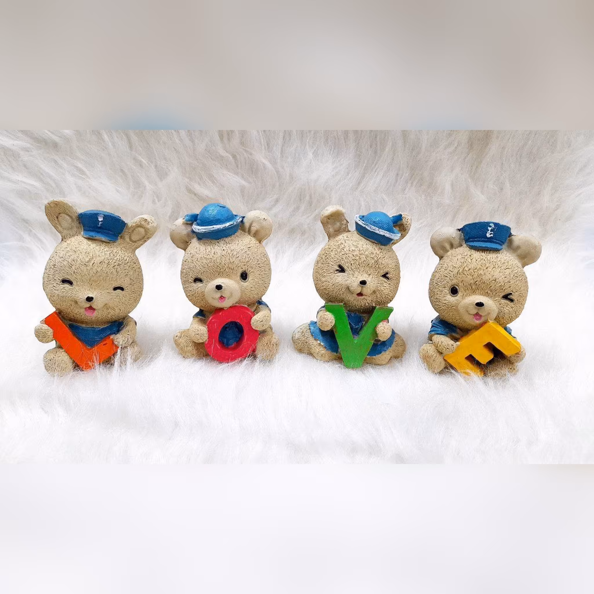 مجسمه خری لاو 