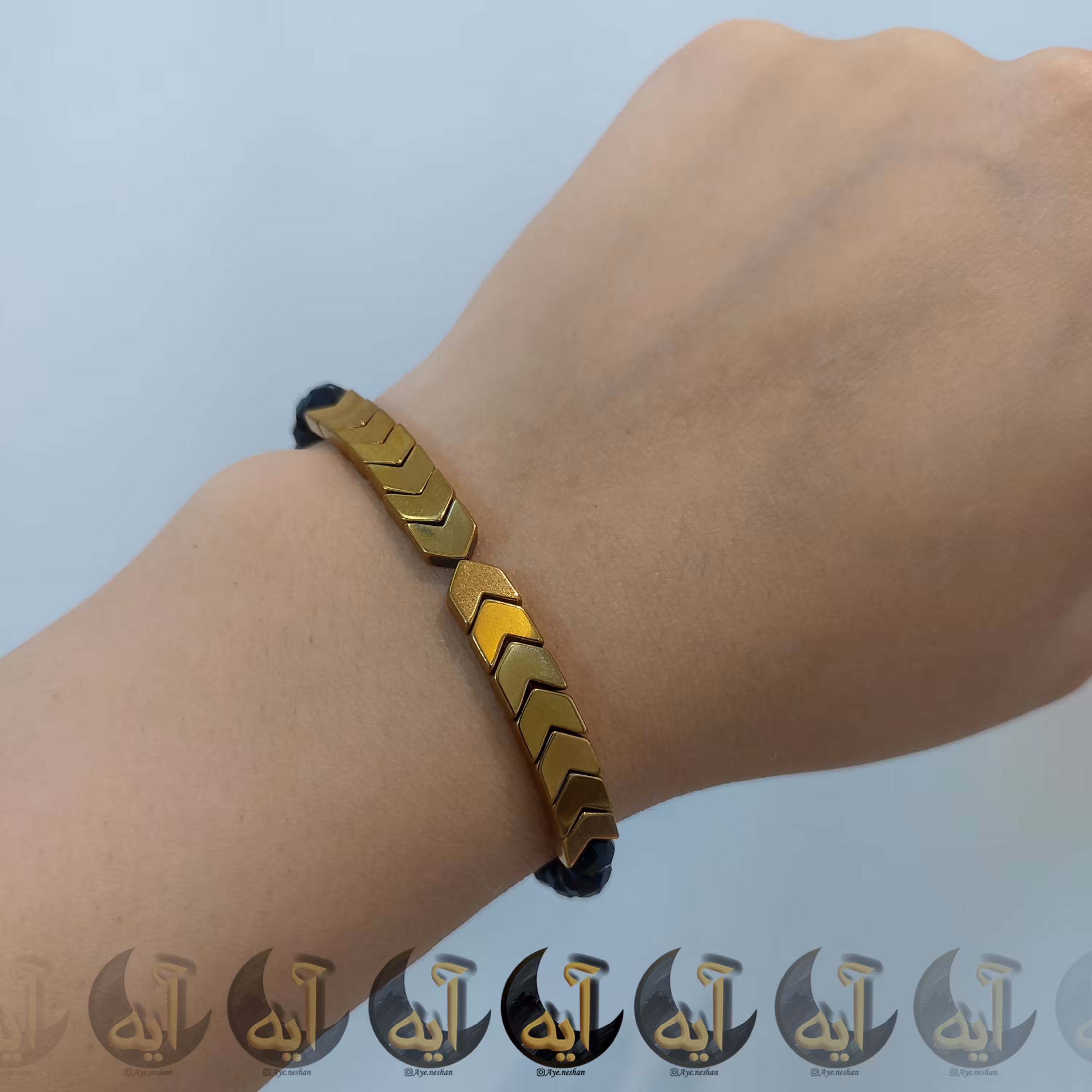 دستبند کریستال و حدید (ساده ولی شیک در دو رنگ طلایی و مسی)