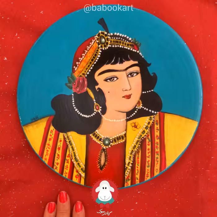 بشقاب سفالی نفیس سوگلی قاجار قطر 15