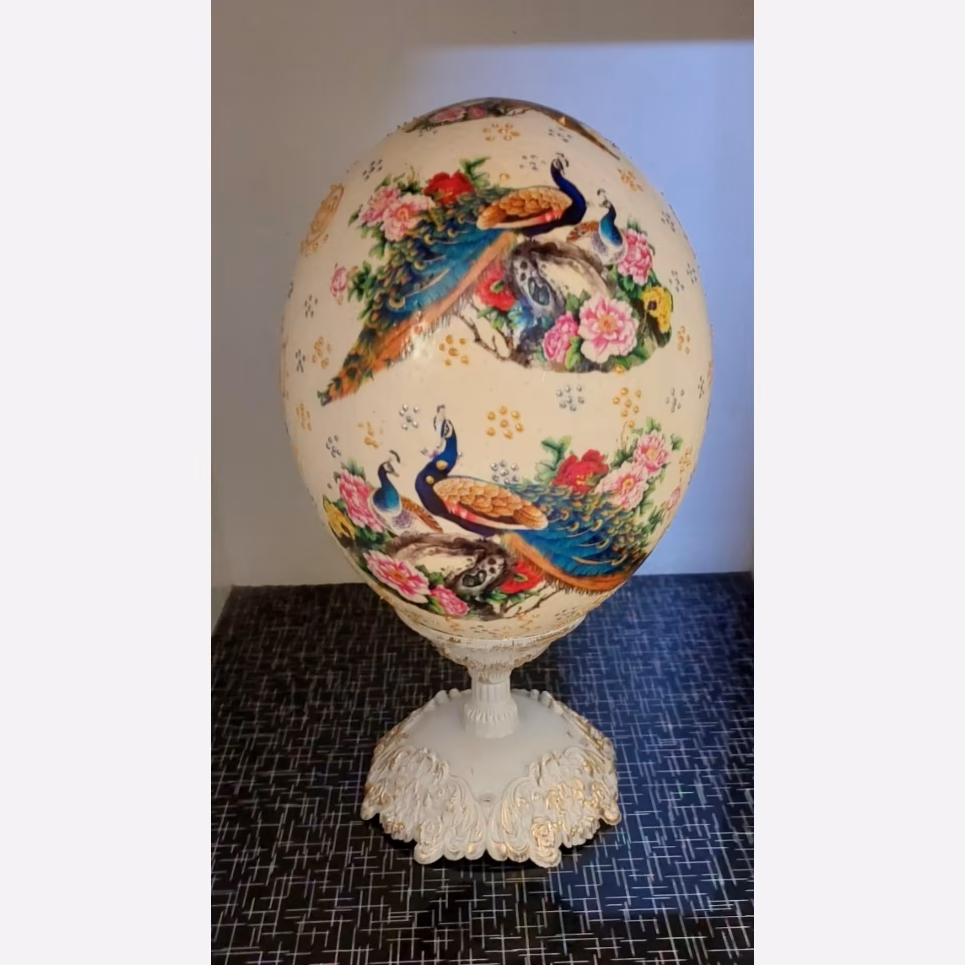 تخم شترمرغ  طاووس