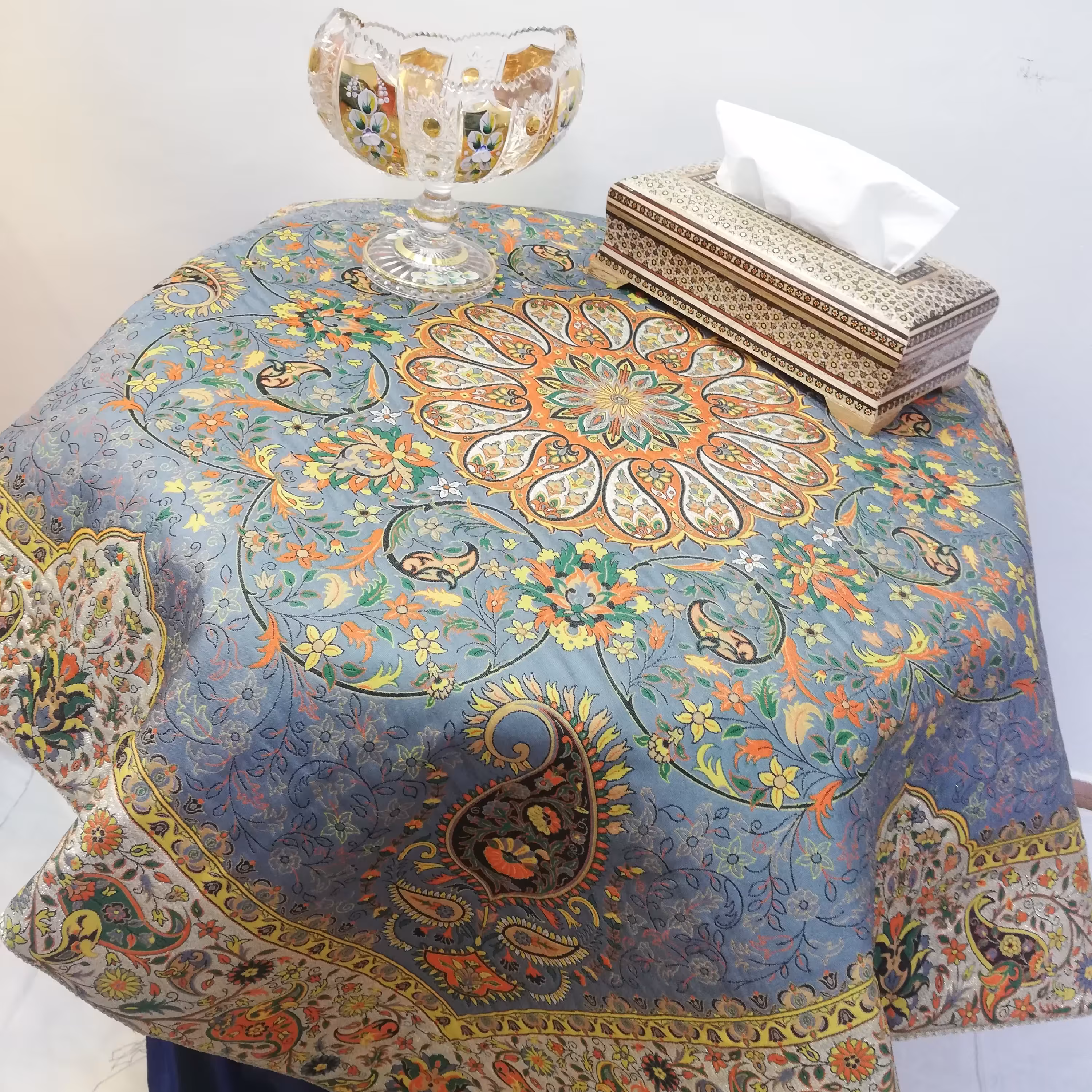 رومیزی ترمه طرح افشار ،ابریشم مصنوعی،تراکم 170