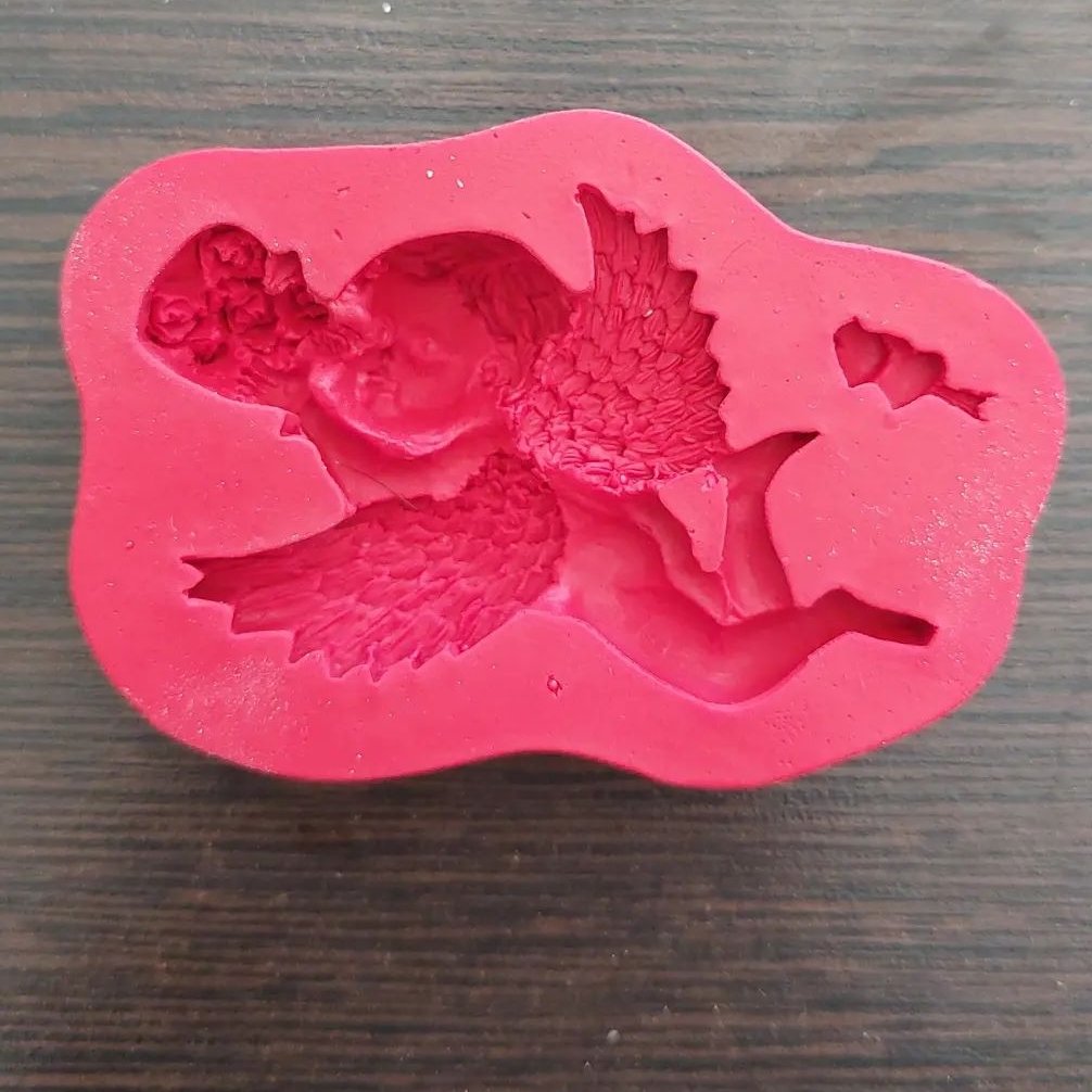 مولد فرشته بالدار