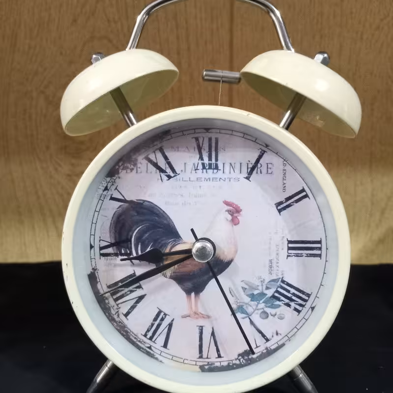 ساعت رومیزی زنگ دارطرح مزرعه