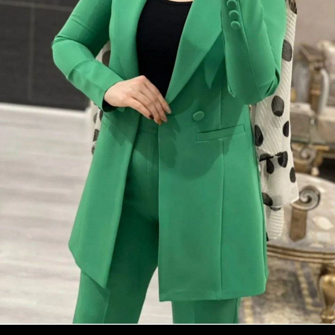 کت شلوارلیانا
