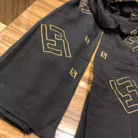 شال اسلپ مشکی طرح فندی