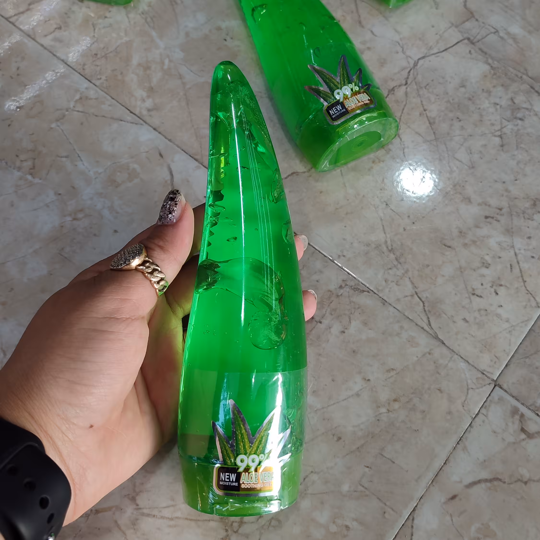 ژل آبرسان شاخکی آلوورل