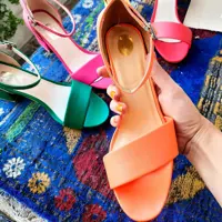 کفش های تابستونی دخترونه رنگارنگ دست ساز گالری دگشه 