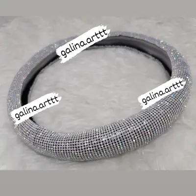 دور فرمان نگین کاری شده هفت رنگ مناسب برای اکثر خودروهای سواری با فرمان گرد،مناسب فرمون های دی کات نمی باشد