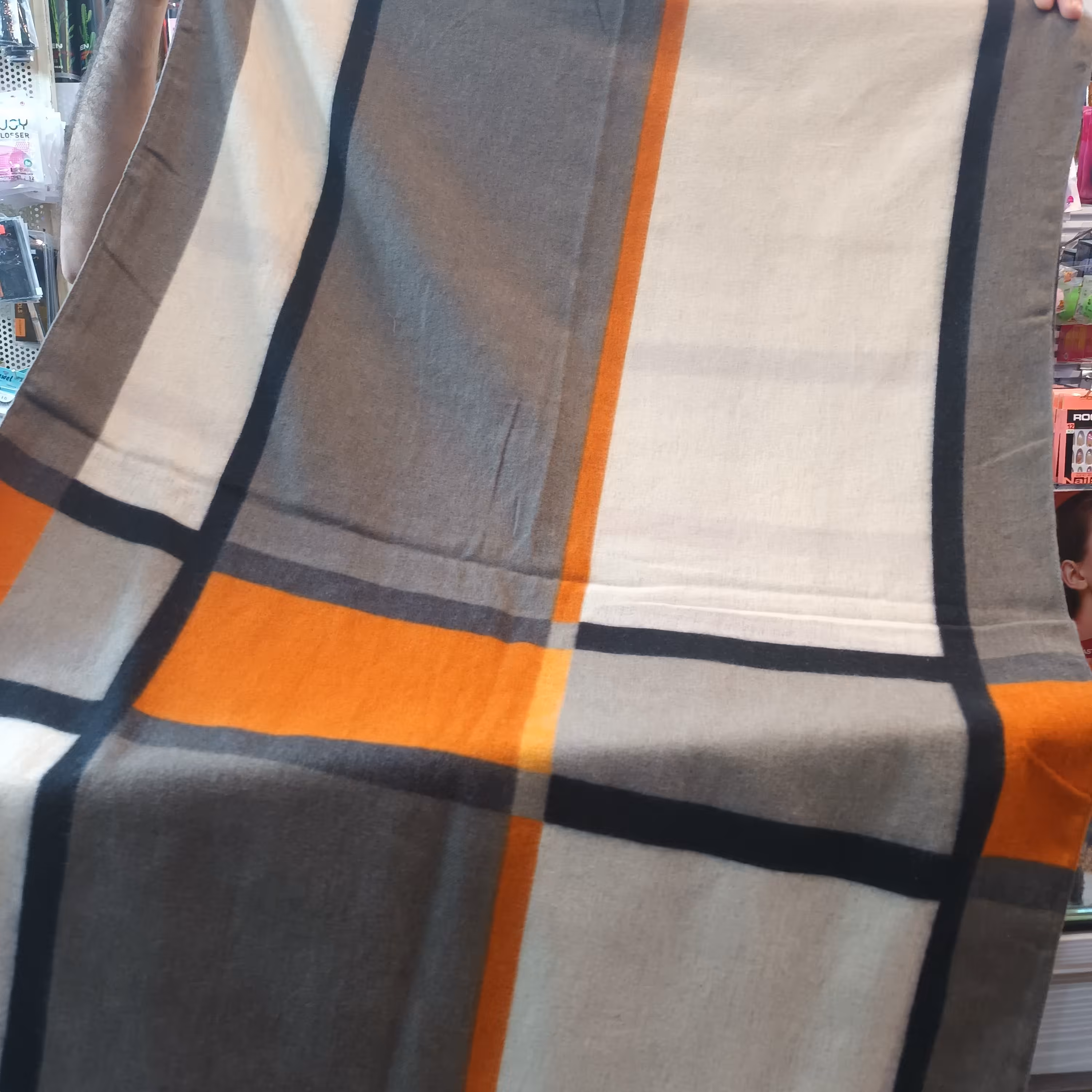 شال موهر طرح دار