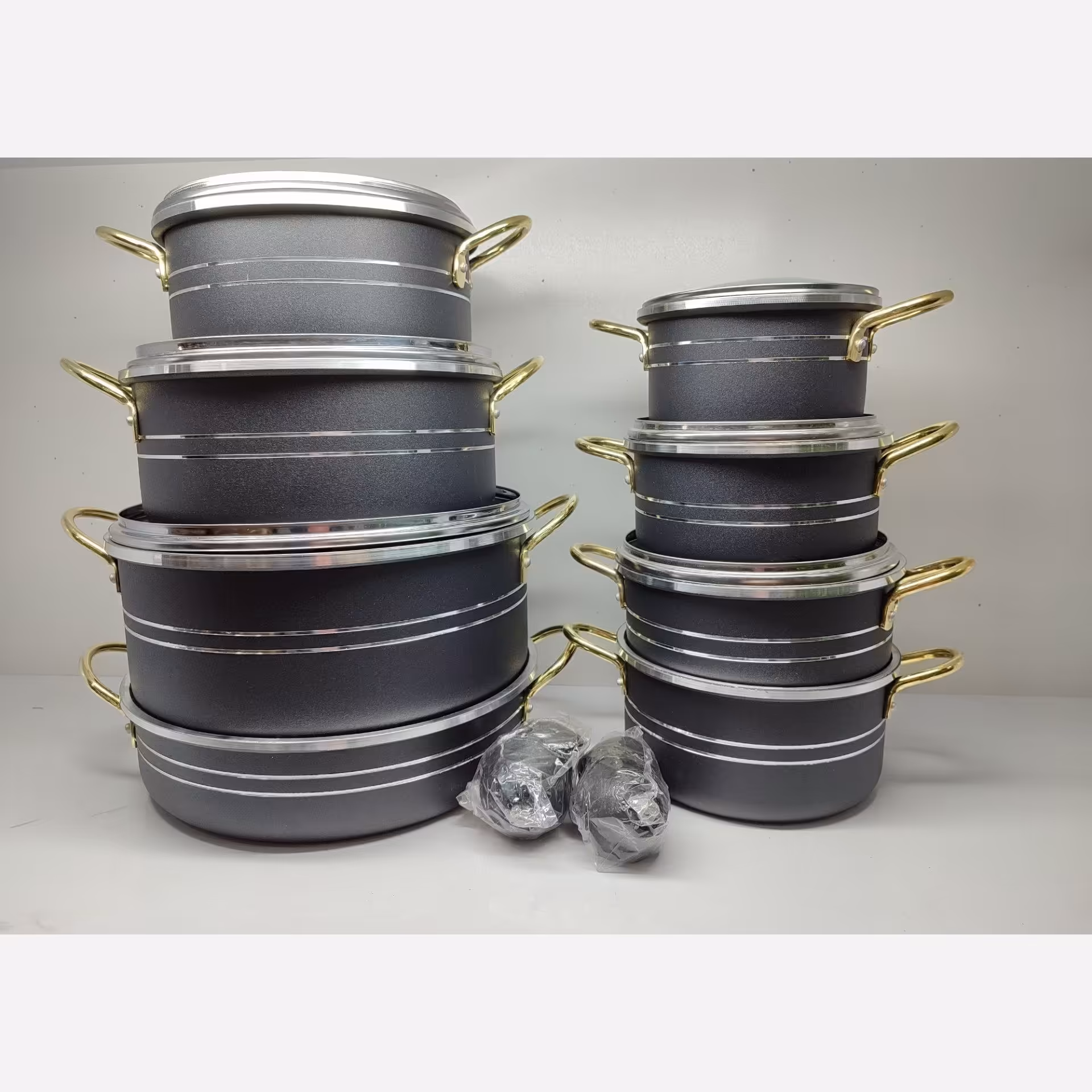 سرویس قابلمه 14 پارچه دسته طلایی هزینه ارسال پس کرایه 