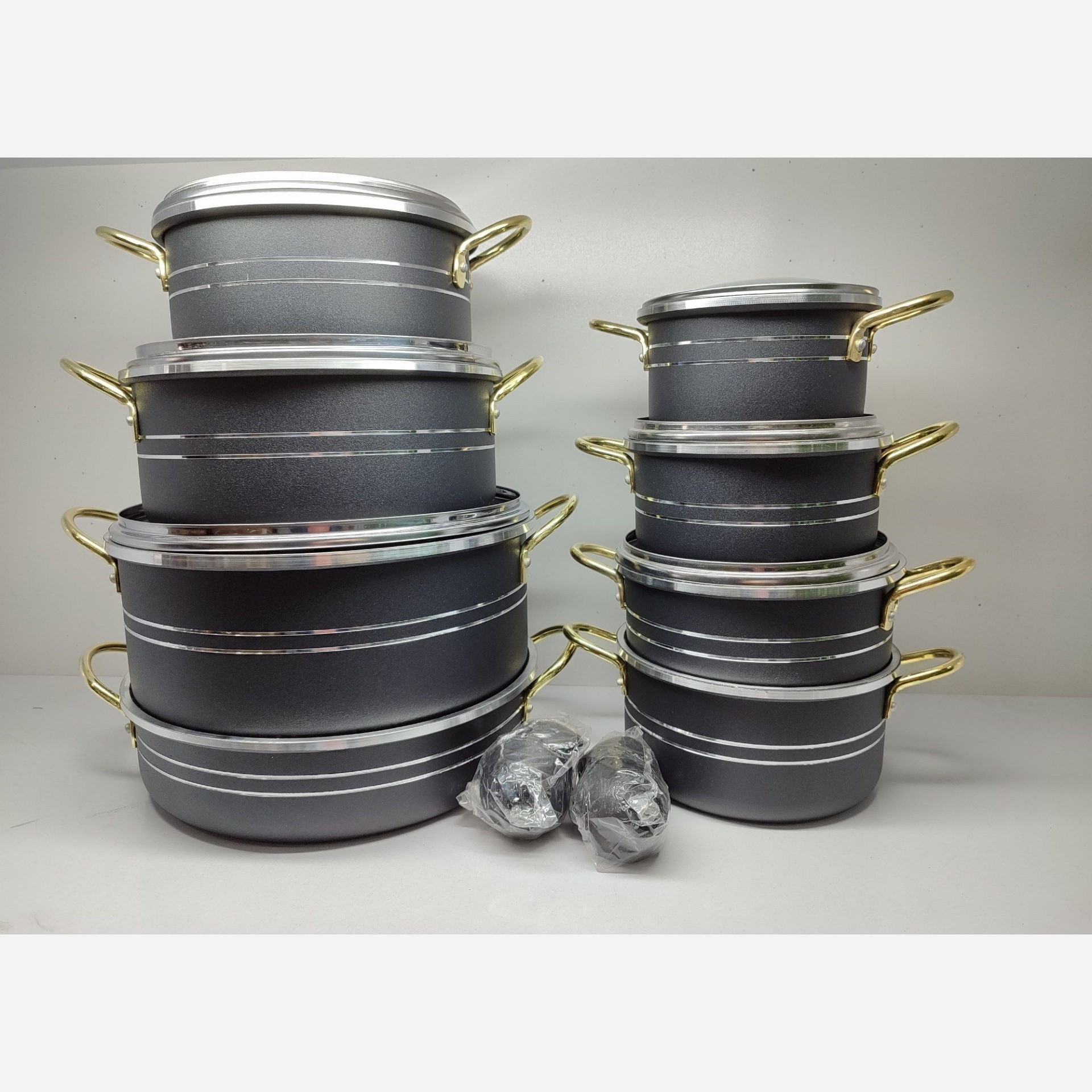 سرویس قابلمه 14 پارچه دسته طلایی هزینه ارسال پس کرایه