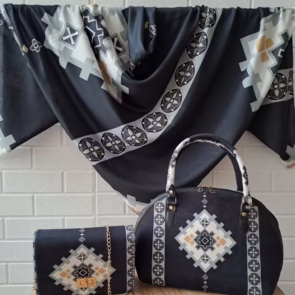 ست کیف و روسری نیم گرد و پاسپورتی