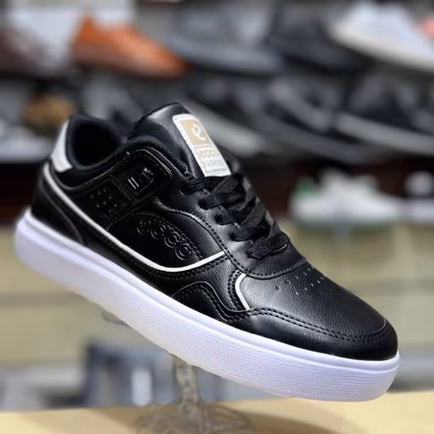 کفش مردانه ecco