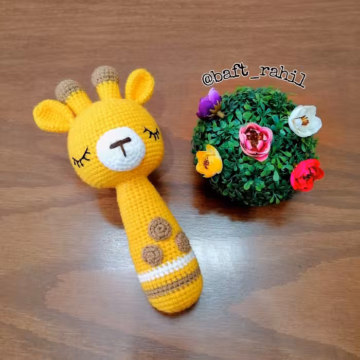 عروسک جغجغه زرافه بافتنی
