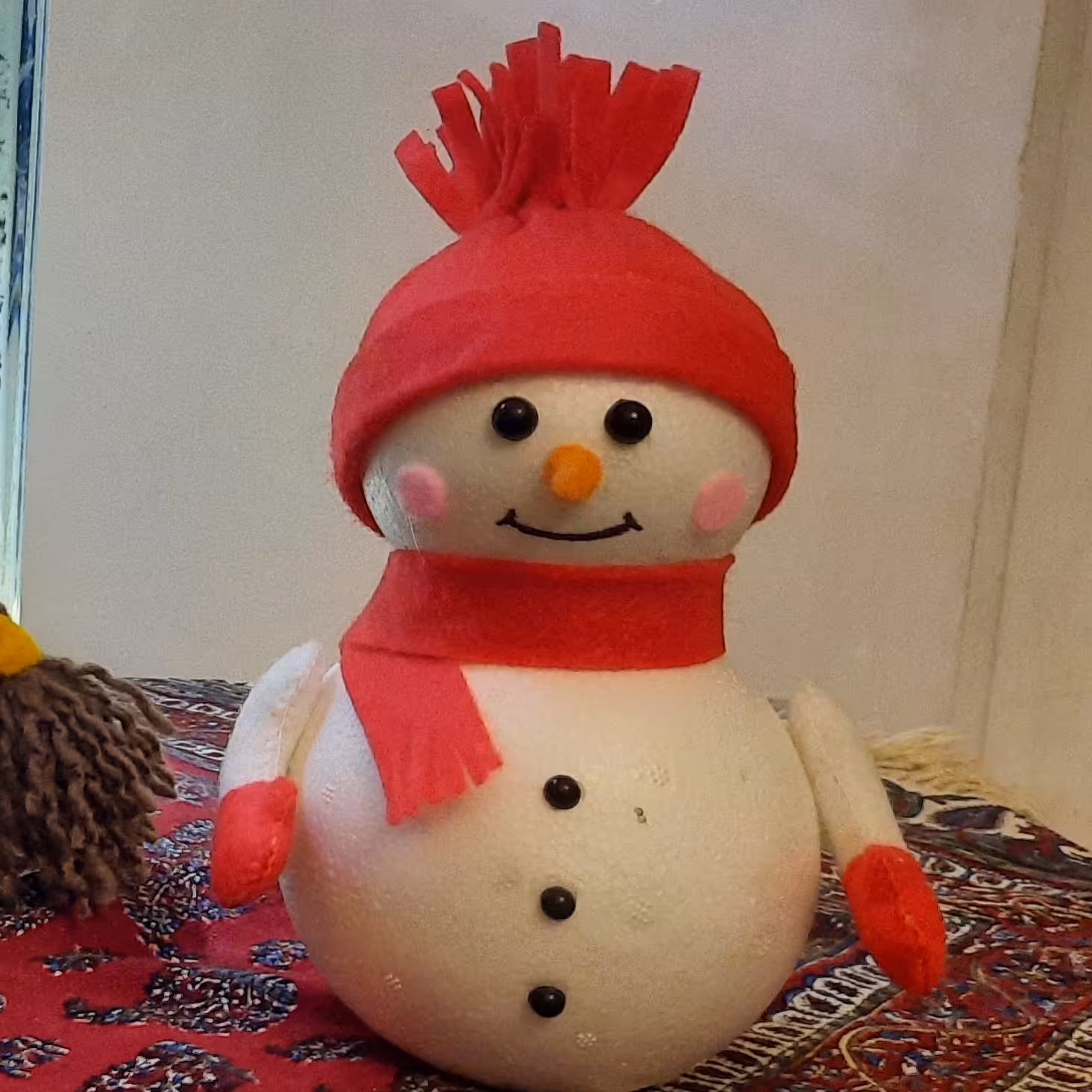 آدم برفی مناسب تزئینات یلدا و زمستان