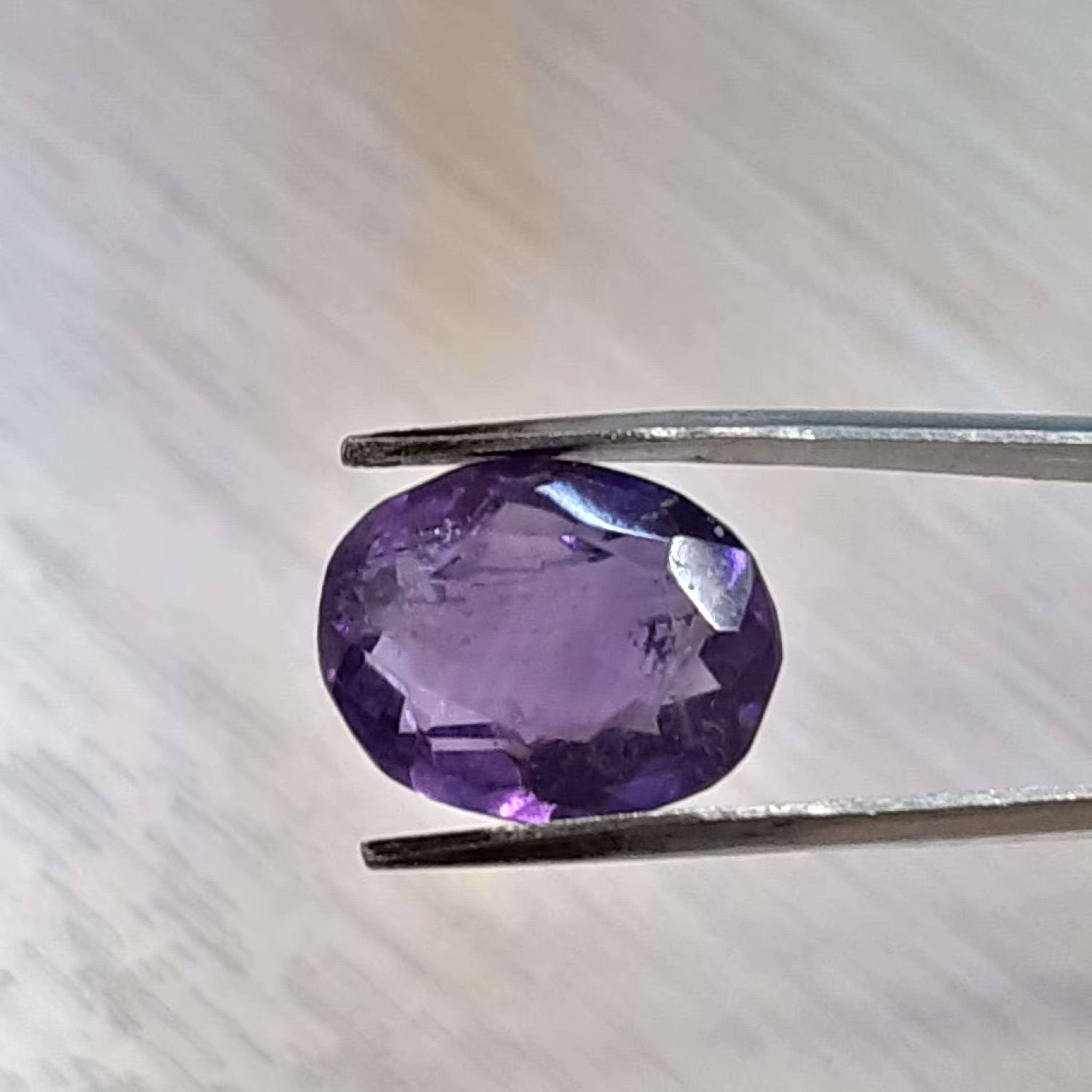 نگین آمیتیس (آمیتیست) اصل و طبیعی ، اروگوئه ، تراش جواهری ، مناسب جهت ساخت آویز و انگشتر