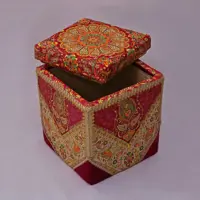 صندلی پاف و صندوق پارچه ترمه  تحویل در باربری مقصد 
