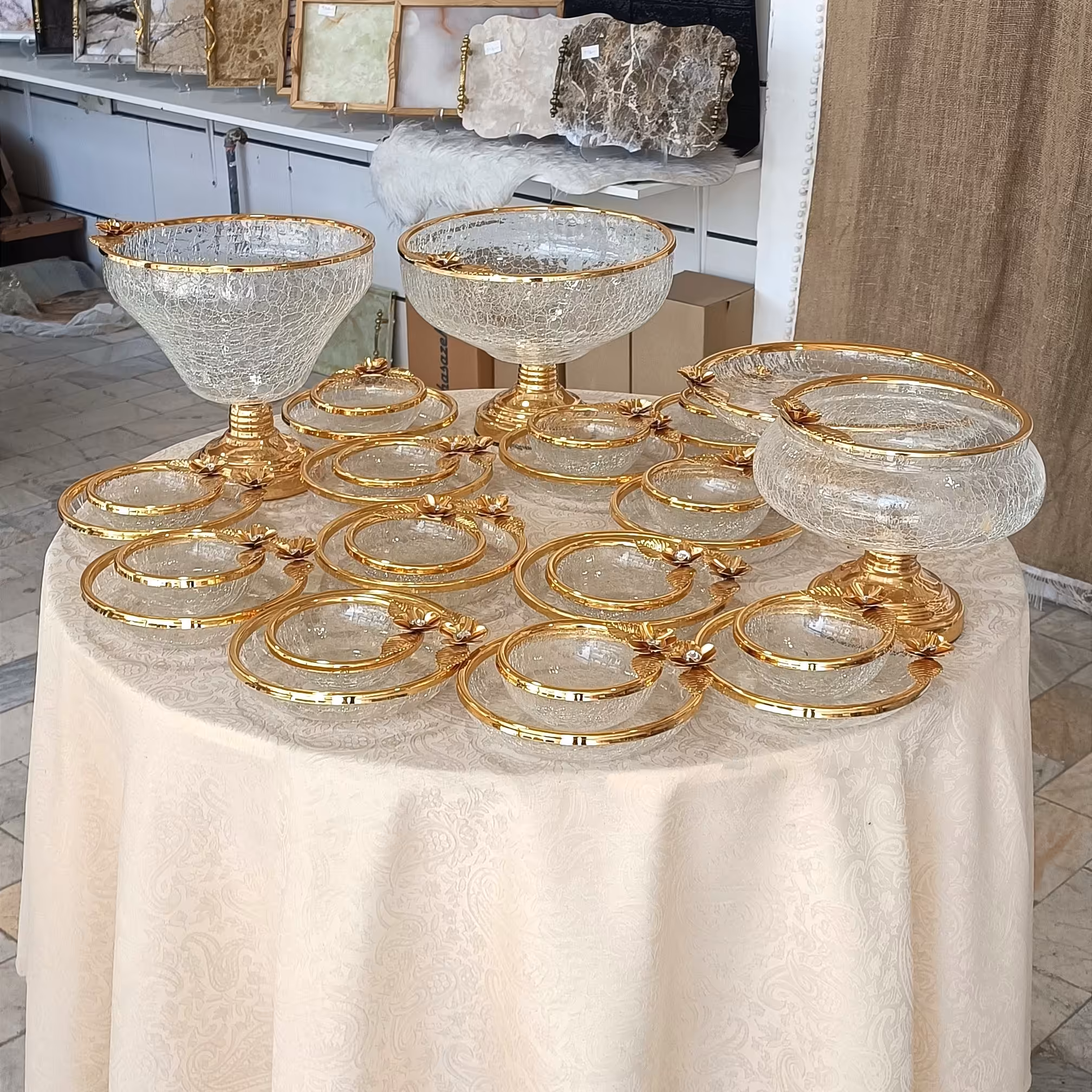 سرویس پذیرایی مدل الماسی دور طلایی و گلدار  ابکاری فورتیک سرویس 6نفره