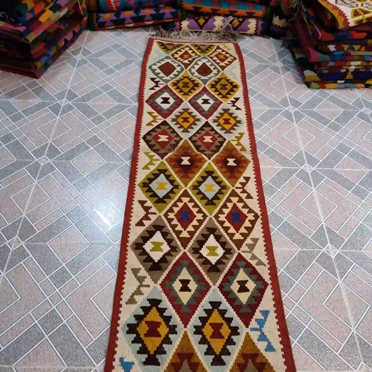 کناره دستبافت پشمی سایز180در60 پس کرایه