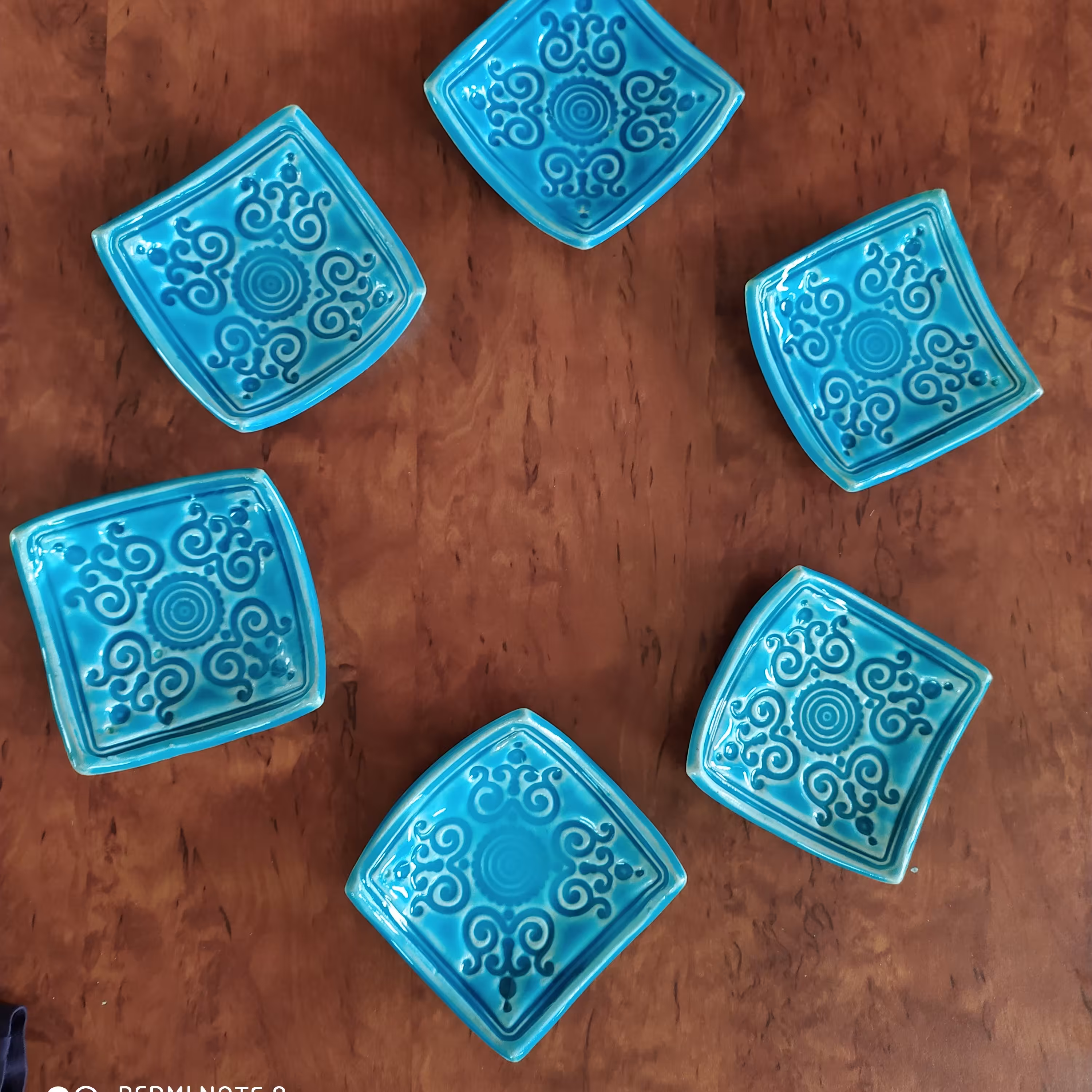 کاسه مربع سرامیکی با نقش اسلیمی