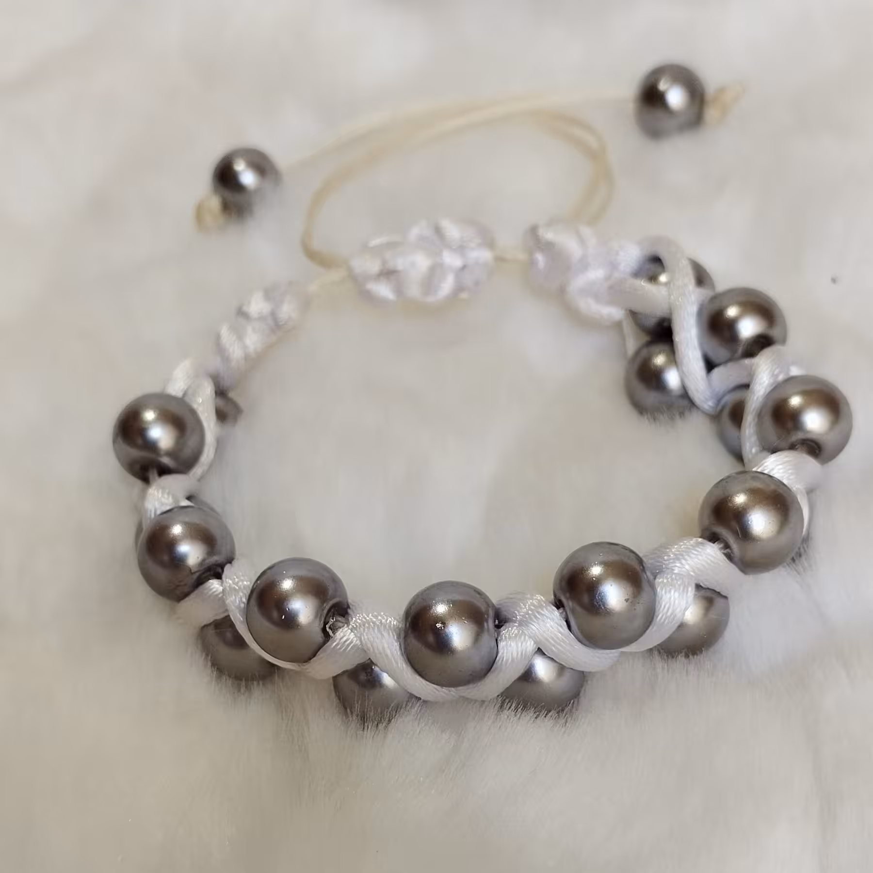 دستبند مرواریدی کد 4