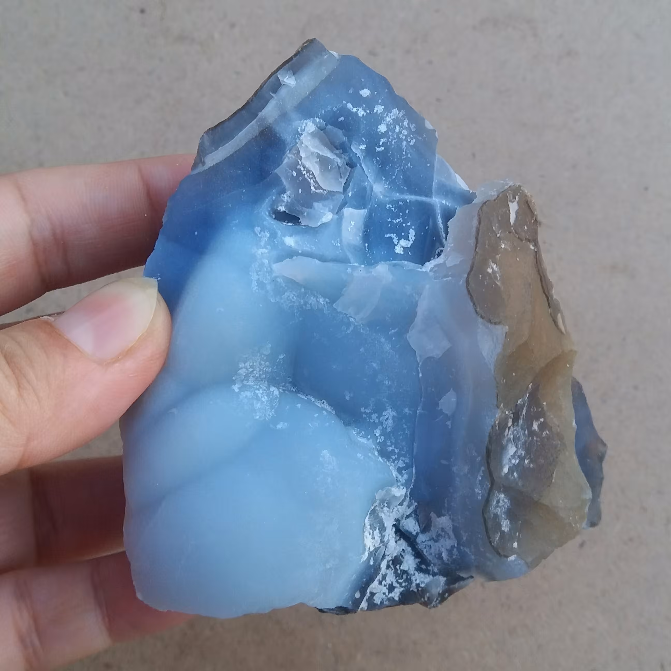 سنگ عقیق اصل سنگ عقیق چند پوسته 