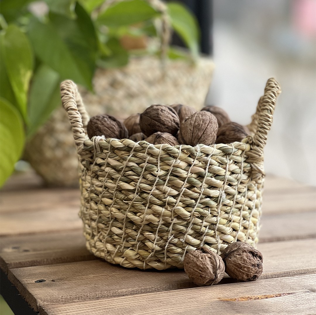 سبد حصیری استوانه ای مدل دسته دار