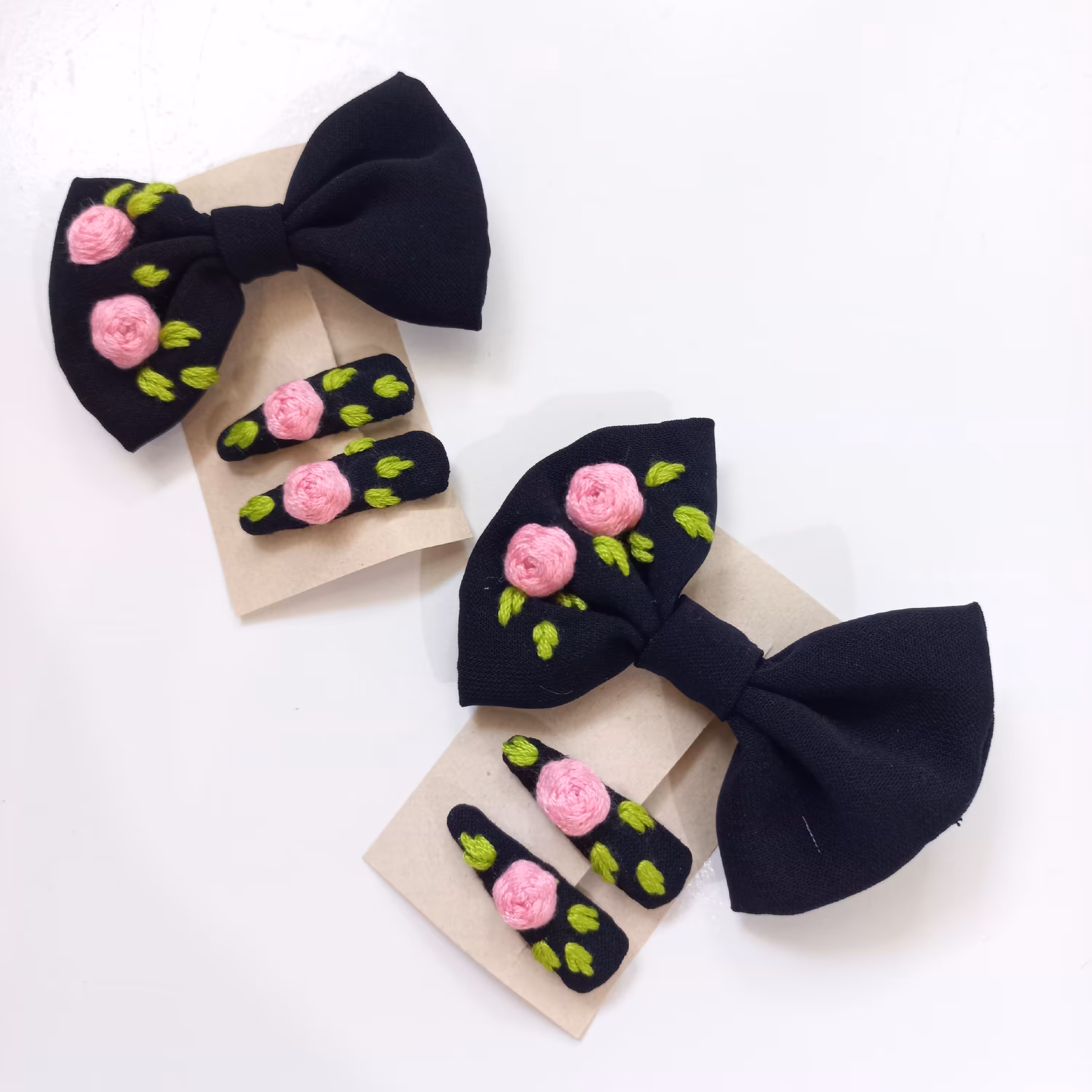 ست پاپیون و گیره سنجاق تق تقی گلدوزی شده