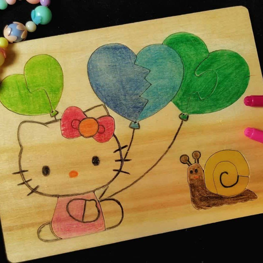 پازل چوبی دست ساز طرح کیتی  بارنگ های متنوع