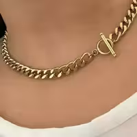 ست گردنبندودستبندکارتیر.جنس استیل.رنگ ثابت