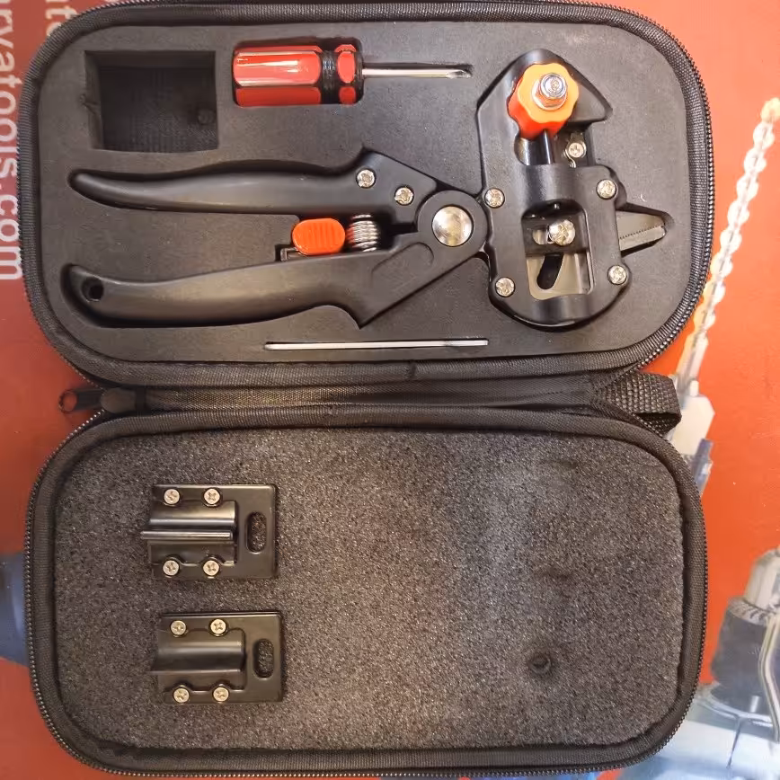 قیچی پیوند یا قیچی باغبانی