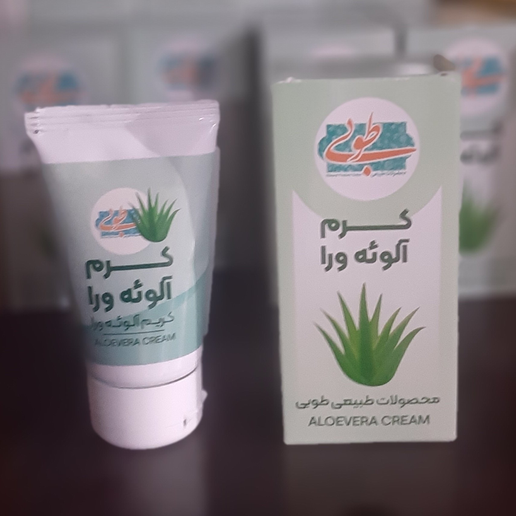 کرم آلوورا
