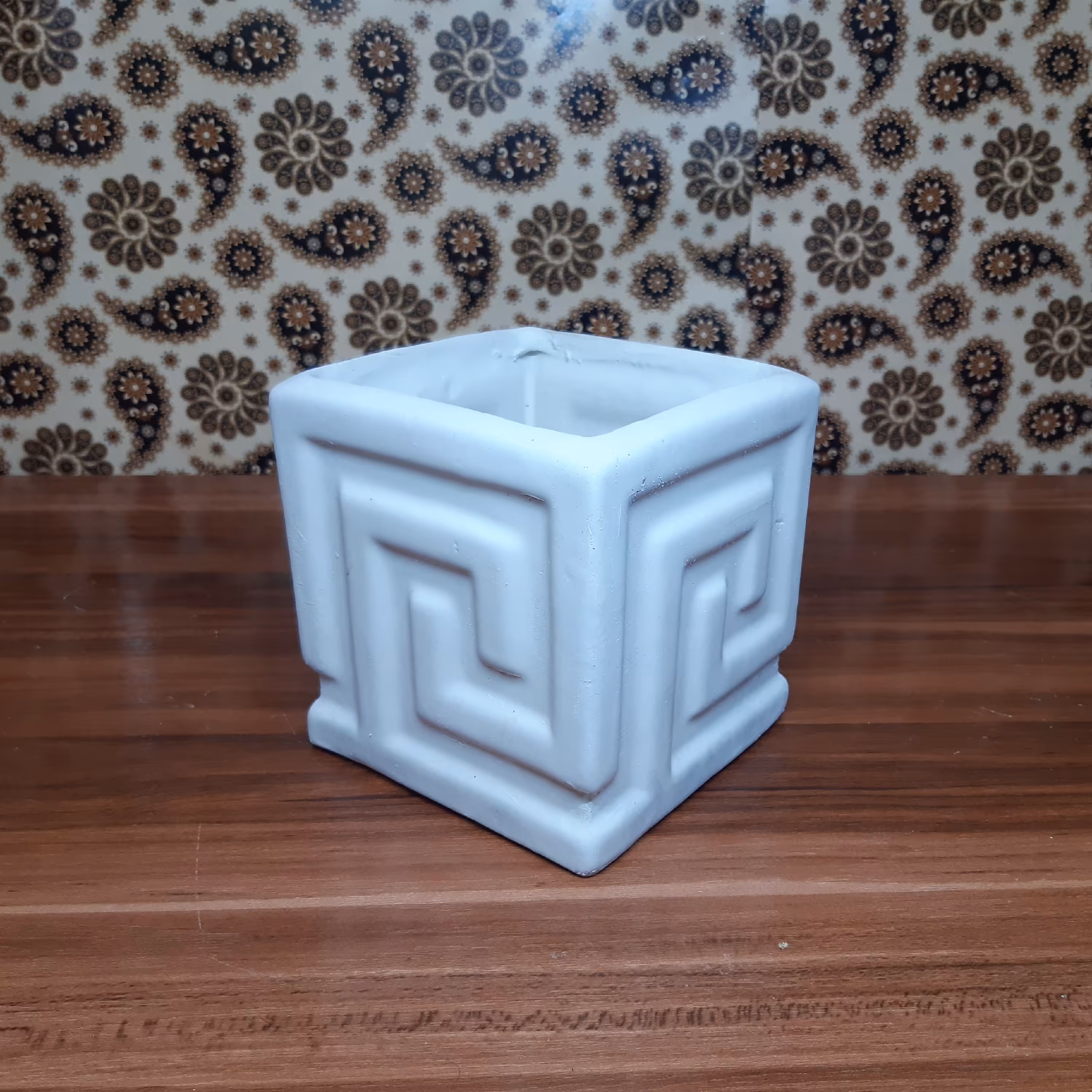 گلدان سنگی (طرح هزار تو)