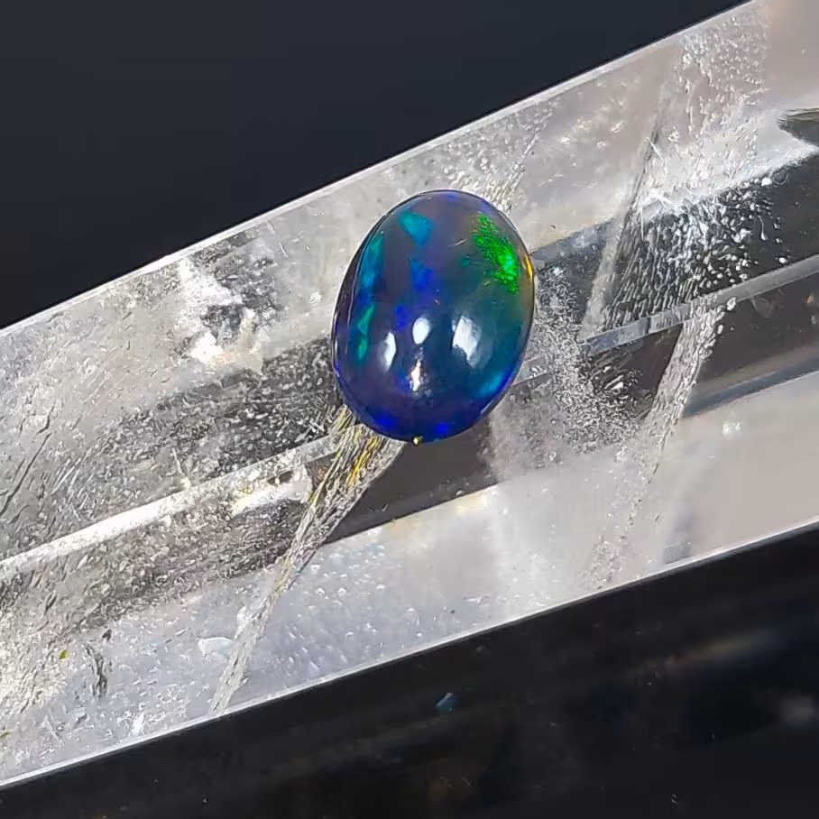 اوپال سیاه کهکشانی یا اقیانوسی اتیوپی کد 7165 Y 