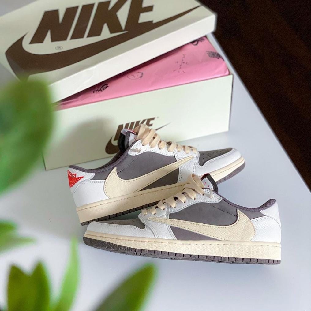 نایک ایر جردن 1 بدون ساق تراویس اسکات موکا Nike air jordan 1 low travis scott Mocha