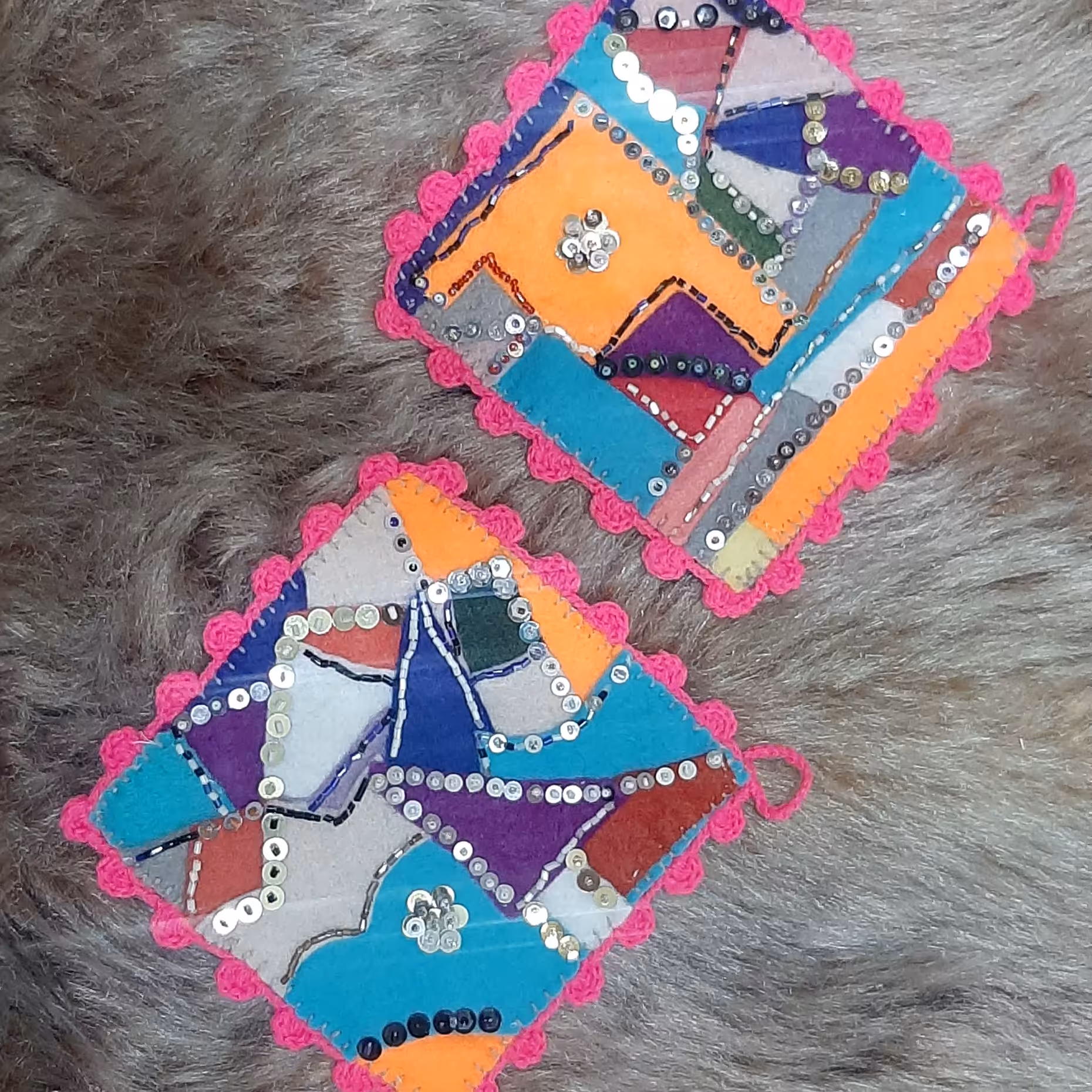 دستگیره تزیینی بانمد و منجوق 