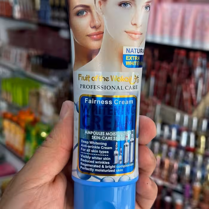 کرم مرطوب کننده و سفید کننده فوری وکالی