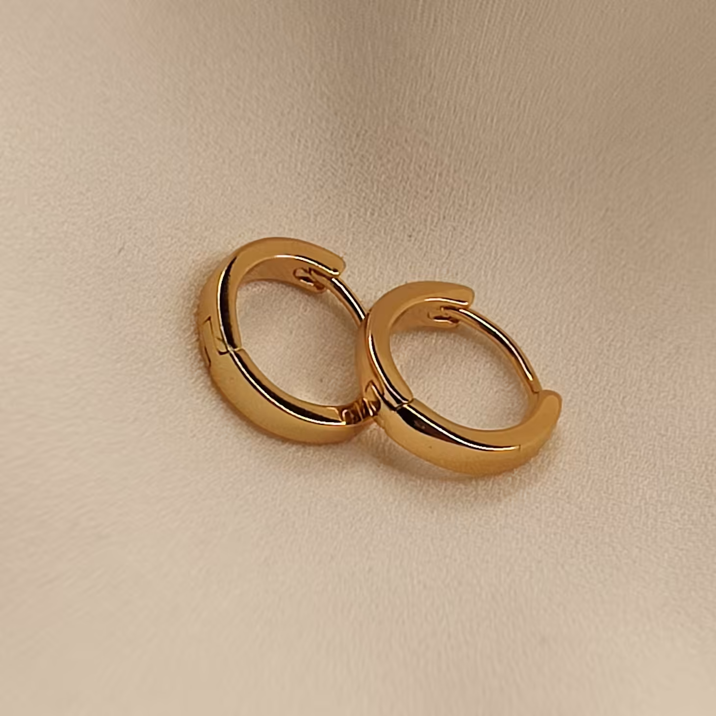 گوشواره ظریف و ساده برند ژوپینگ ضدحساسیت و روکش طلا