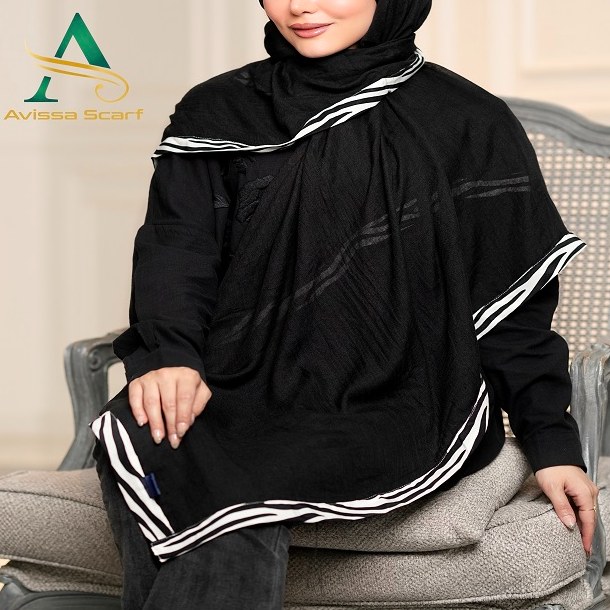 روسری نخی حاشیه دار کد 319