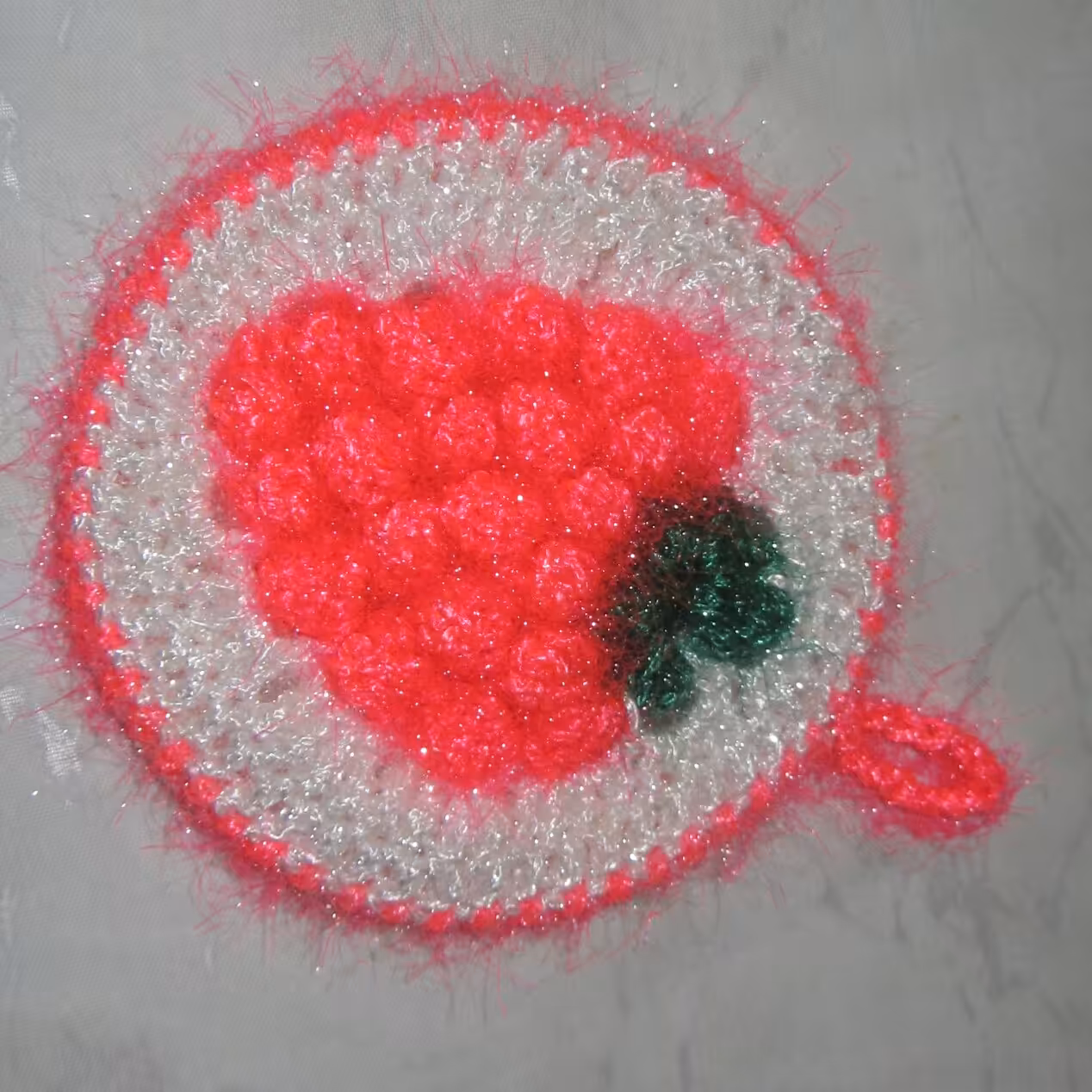 اسکاج دست بافت مدل انگور سفید و مرجانی