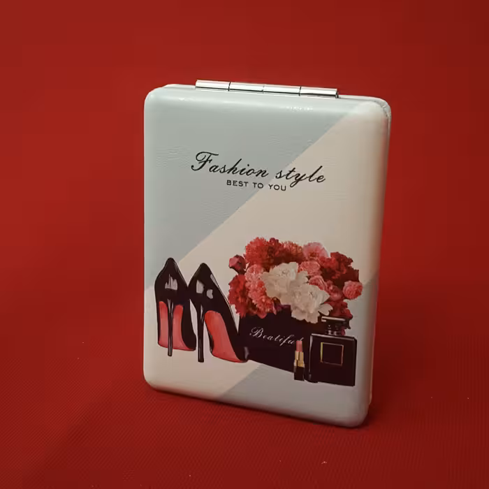 آینه جیبی جلد چرمی کد 7