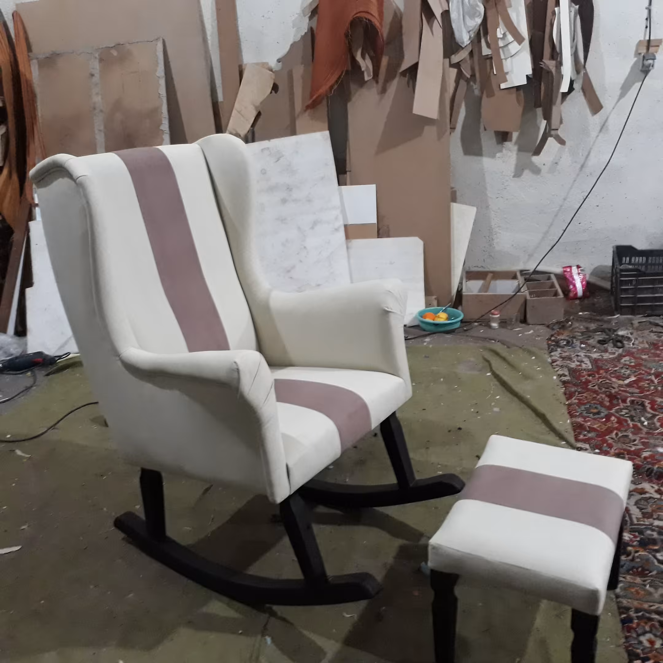 صندلی شیر دهی 