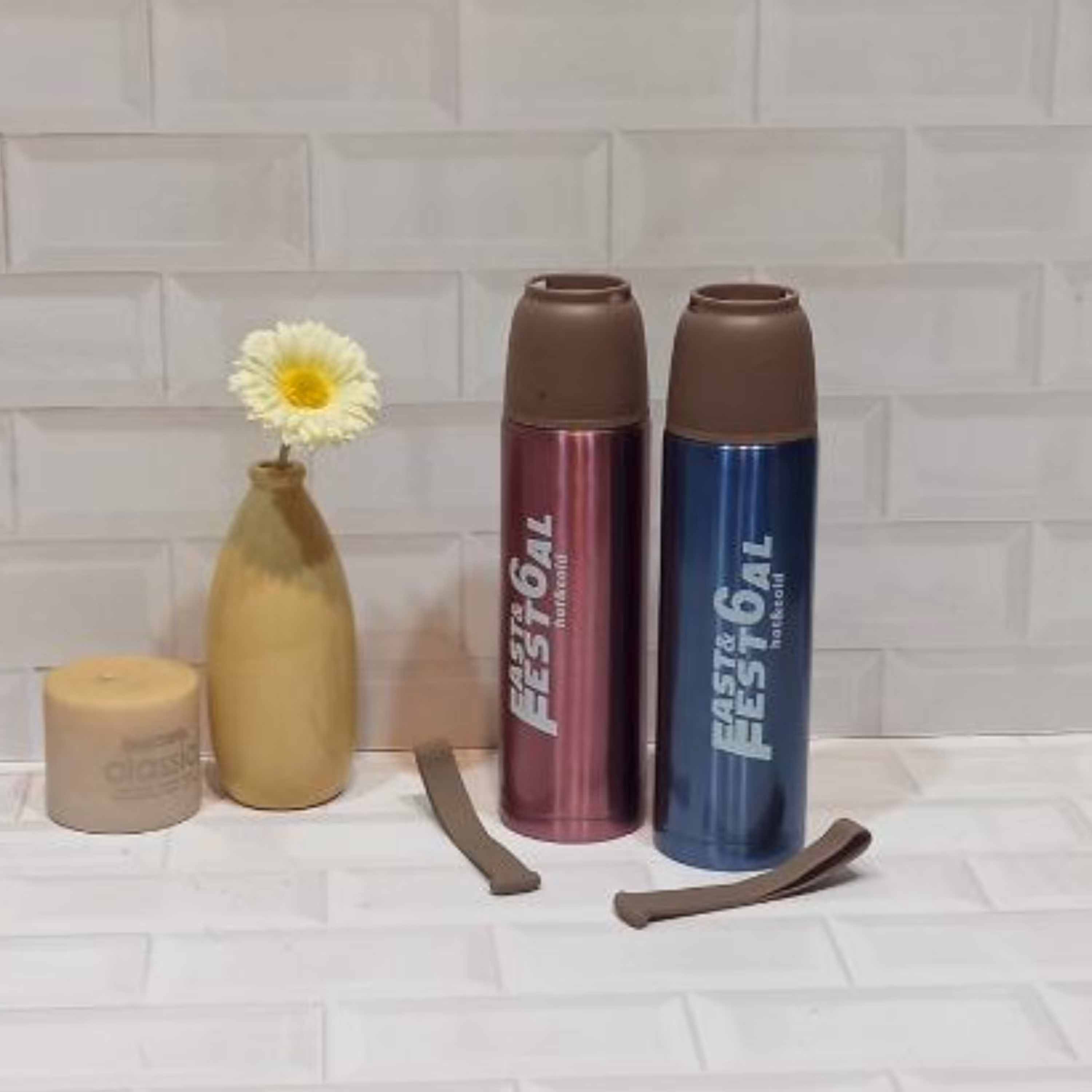 فلاسک چایی 0.6لیتری جنس فلاکس استیل درب پیچی باکیفیت بسیاربالا دررنگهای مختلف