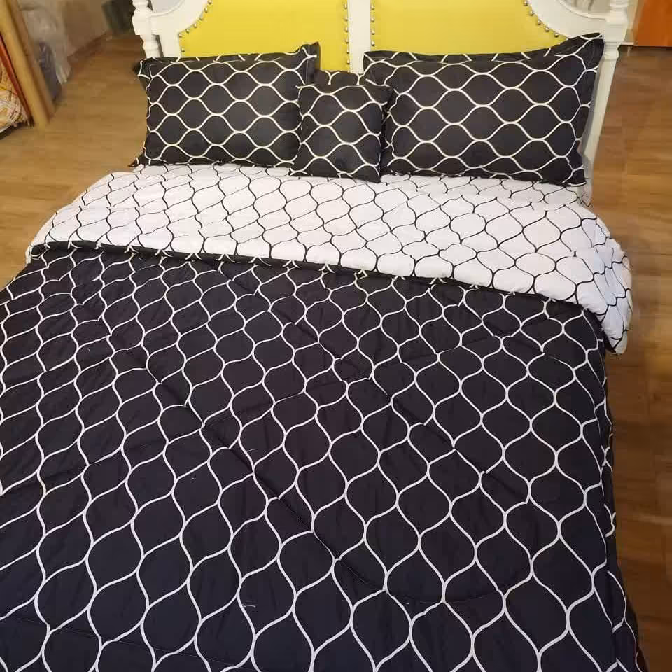 روتختی پنبه پلی استر  دو رو کد 121 سفید مشکی زنبوری