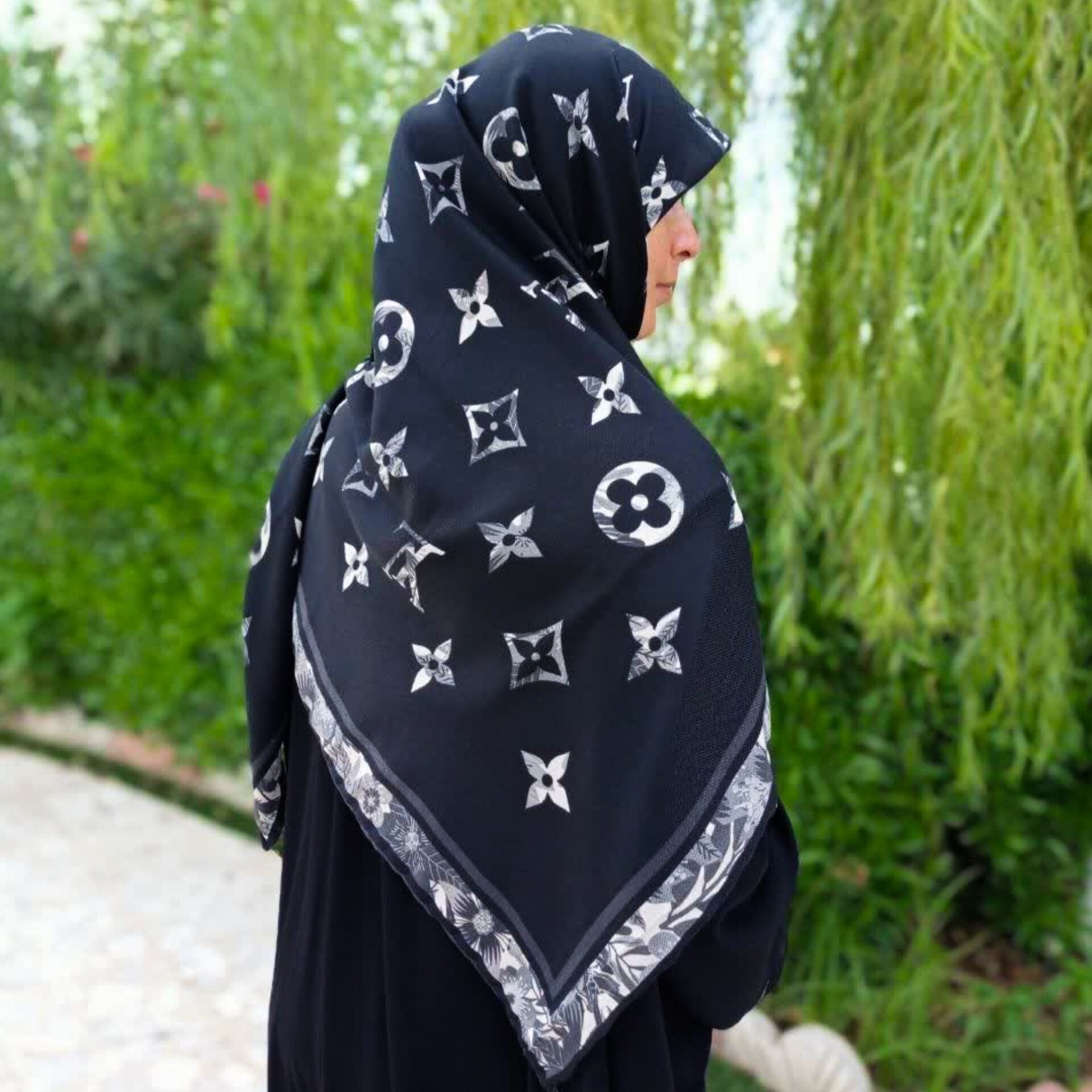 روسری پاییزه