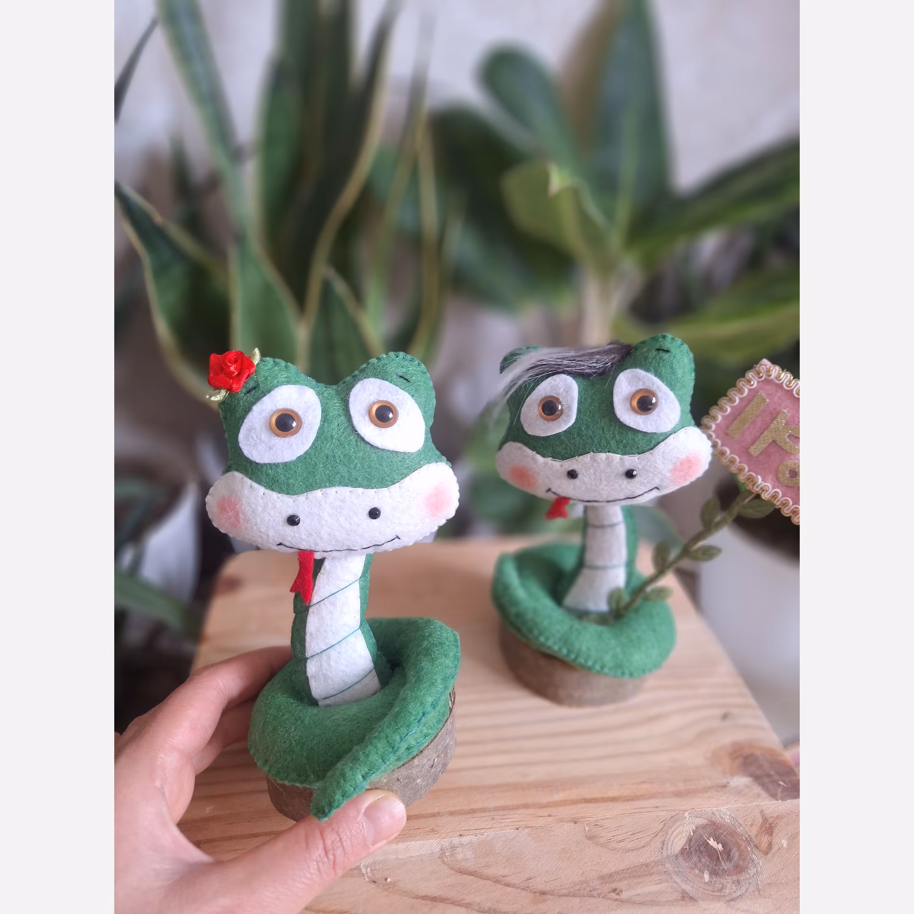  عروسک نماد سال  1404  برای هفت سین 2 عددی 