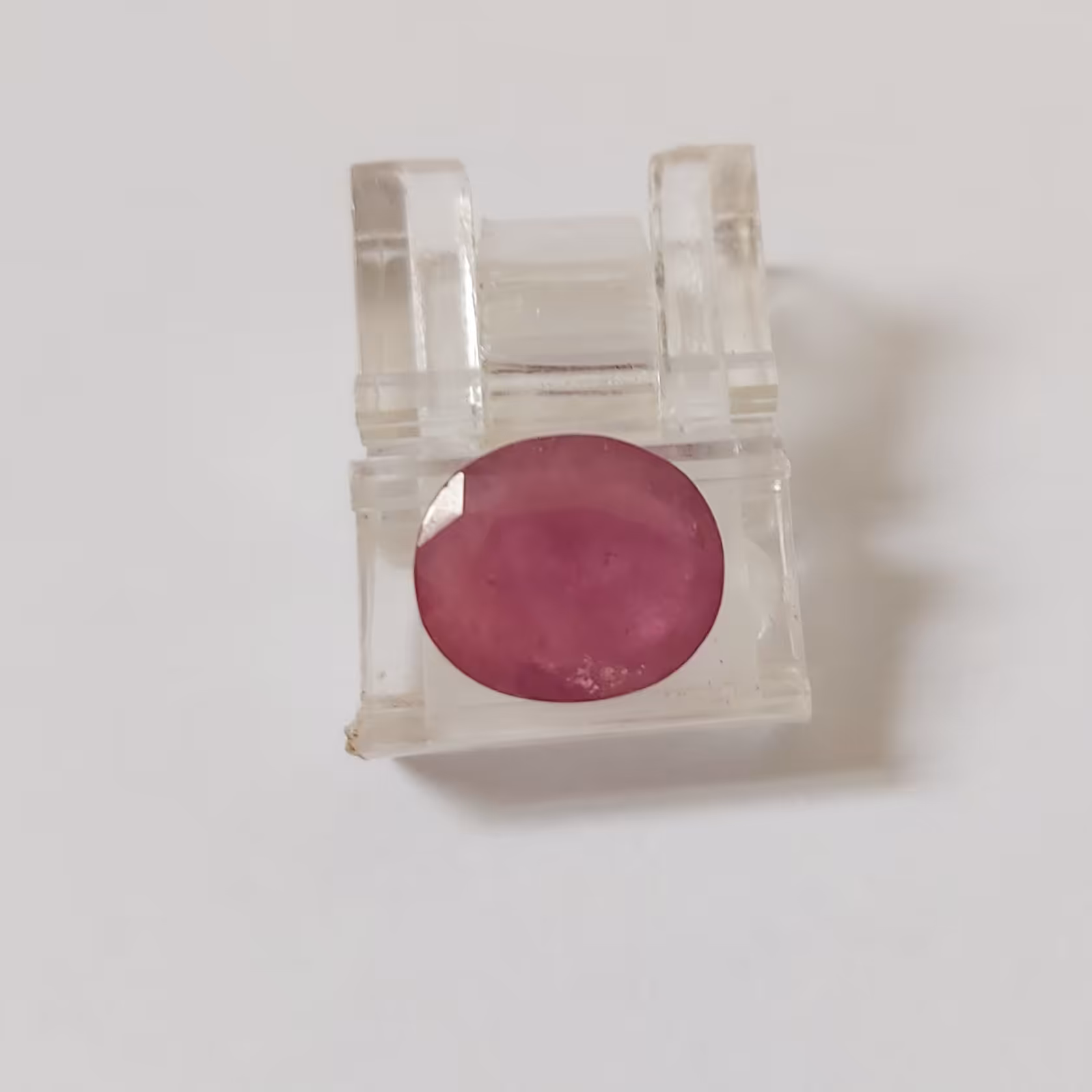 نگین یاقوت سرخ معدنی آفریقایی(وزن4.30قیراط سایز 11در9میل)